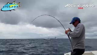 100lb Yellowfin Tuna vs. Black Hole USA Cape Cod Special Slow Pitch B-632H2MF Rod in Panama 2016
