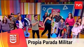 ¡Familia que hizo su propia Parada Militar desfila en Muy Buenos Días! | Muy buenos días