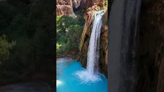 Hiking Into the Stunning Oasis of Havasupai