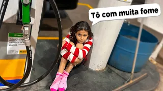 Encontrei essa menina na rua pedindo esmola… 😢