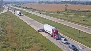 [HORROR] Iowa: Distracted Pickup Truck Driver Plows Into Stopped Traffic At Full Speed #FOIA