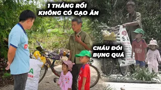 Ông Lão Lượm Ve Chai Nhịn Đói Dắt Hai Cháu M.ồ C.ôi Đi Bới Rác Để Tìm Cơm