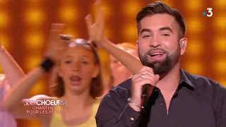 Kendji chante "Andalouse" pour les fêtes, 300 chœurs