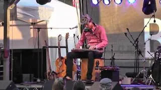 Juzzie Smith | Juggling Balls, Waltzing Matilda, Dual Harmonica's | Broadbeach Blues 2014 - 4/6