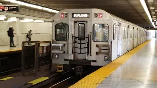 TTC Subway 114