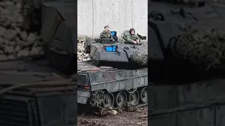 Realistic RC tank on the move #rctank