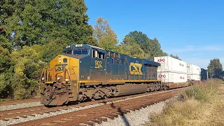 CSX I038 headed Southbound @ Monroe NC with csxt 902 in the lead 10/15/22🇺🇸
