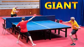 2 vs 1: Giant Ping Pong