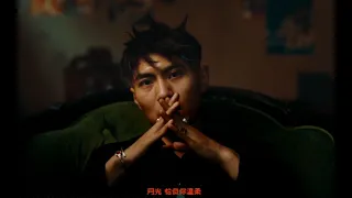 KEY.L刘聪《随身听2000》 Official Music Video