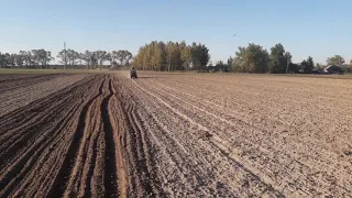 Посев пшеницы самодельной сеялкой