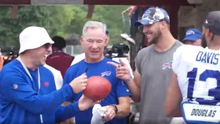 When Case Keenum disguised himself to trick Josh Allen & others at training camp (via Buffalo Bills)