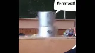 ШОК!!! ЧТО БУДЕТ ЕСЛИ В ЖИДКИЙ АЗОТ НАЛИТЬ КИПЯТОК???