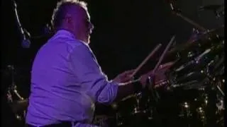 Queen + Paul Rodgers A kind of magic (Roger on vocals - Santiago 2008)