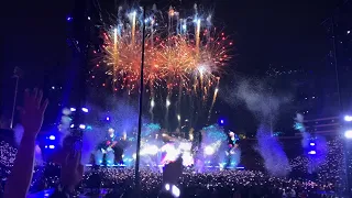 A Sky Full Of Stars / Coldplay live at Rose Bowl Stadium / Los Angeles / 30.09.2023 /