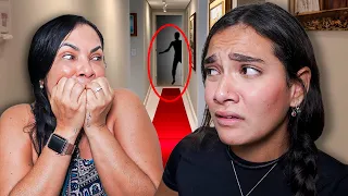 O FANTASMA APARECEU E MINHA MÃE ESTAVA SOZINHA!   ASSUSTADOR