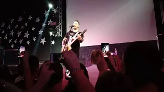 Adam Gontier - I Hate Everything About You  (Live in Saratov)