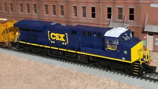 An Uncommon Common ES44 - Lionel Legacy CSX ES44AH #3010