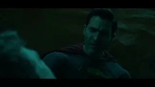 Superman & Lois 2x07 Anderson vs. Bizarro Fight to the Death Scene