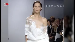 Vintage in Pills GIVENCHY Spring 2002 - Fashion Channel