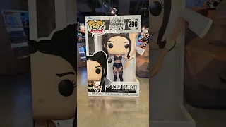 Bella Poarch - This ain’t build a…pop! My first ever Funko Pop
