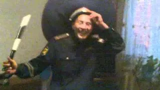 Инспектор ДПС под кайфом зажигает под Алегрову))).3gp
