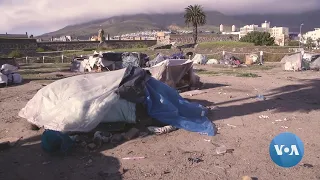 Homeless People Camping in Cape Town’s City Center Battle Eviction | VOANews