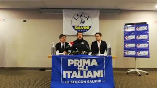 Salvini a Napoli dagli agenti del carcere di Poggioreale (13.12.19)