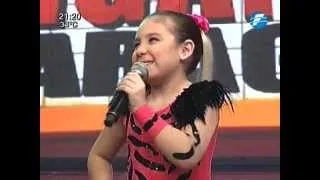 Jazmin canta "Junto a tí" #PequeGigantesPy - 17-10-2014.