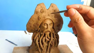 Timelapse Sculpting Caribbean Pirates Octopus Man VERY EASY