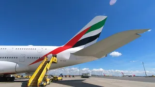 Emirates Airbus A380, Flughafen Wien