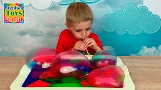 Лизуны дуем цветные пузыри из слизи сопли в бочке Barrel o Slime wind blows colorful bubbles