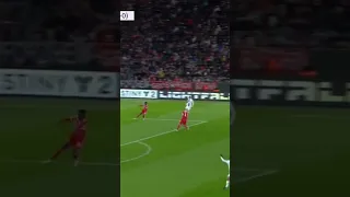 Achraf Hakimi vs Alphonso Davies