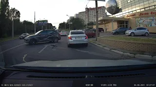 Последствия ДТП, Харьков, ул.Клочковская, 04.08.21