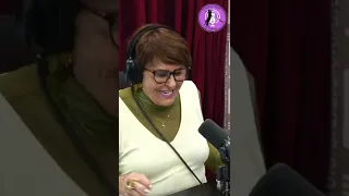 DESCUBRA SE ALGUÉM ESTÁ FALANDO MAL DE VOCÊ😱 - MARCIA SENSITIVA #shorts | PodcatsDelas Cortes