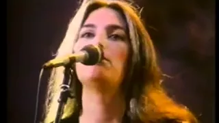 Emmylou Harris - I'm Movin' On