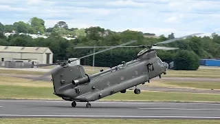 Chinook CH-47 Roll and flying backwards amazing to see at RIAT 2017