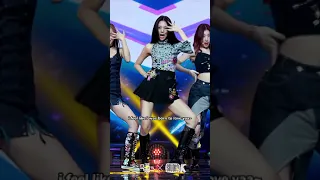 yuna (itzy) changes this step in every 'loco' performance!!