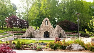 Welcome to the National Shrine of Our Lady of the Miraculous Medal