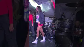 Ludmilla - Din din din / Vem amor, bate não para (Hello Mundo Tour Live Lit21 Newark 10-12-2019)