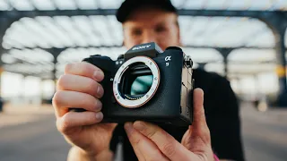 Sony Invented the Next Generation of Cameras // A9 III Review