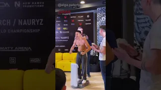 Непобедимый Казах стал чемпионом мира - Жанкош Тураров