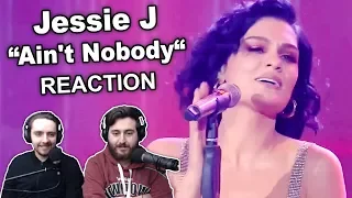 Singers Reaction/Review to "Jessie J - Ain't Nobody"