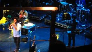 Arijit Singh SUPERB Entrance - Live performance London Indigo2 29.08.14 Tum Hi Ho