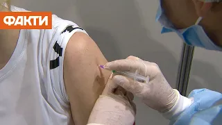 Зменшена статистика та центри вакцинації – коронавірус в Україні