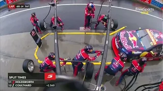 V8 supercars 2017 Bathurst 1000 Laps 65-132