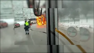 В полностью выгоревшем автобусе в Чебоксарах никто не пострадал