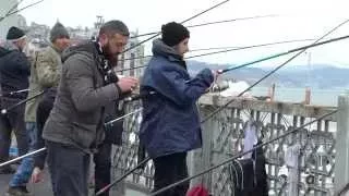 Eminönü, Galata Bridge, (Galata Köprüsü) İstanbul, Türkiye (2015-01-02)