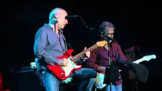 Mark Knopfler-Sultans Of Swing-Nimes 2010.mpg