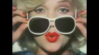 Oliver Goldsmith Glasses 'Goggles' 1979.TV Commercial