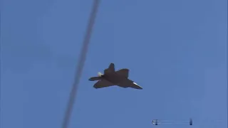 Su-35S vs F-22 J-turn